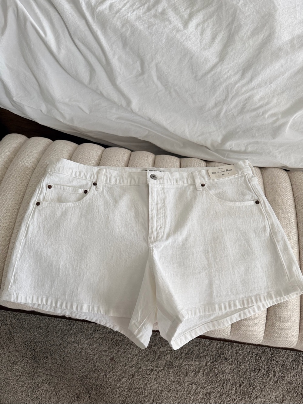 Abercrombie A-line White Women's Denim Shorts - Picture 1 of 4